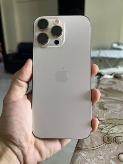 Apple iPhone 16 Pro Max