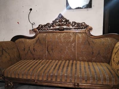 3 seater crown dewaan