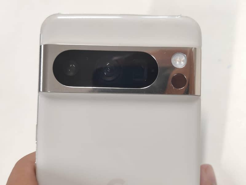 Google Pixel 8 Pro 10