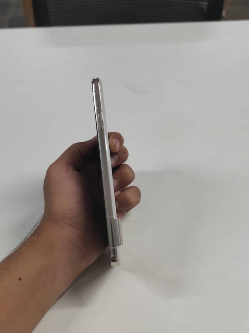 Google Pixel 8 Pro 15