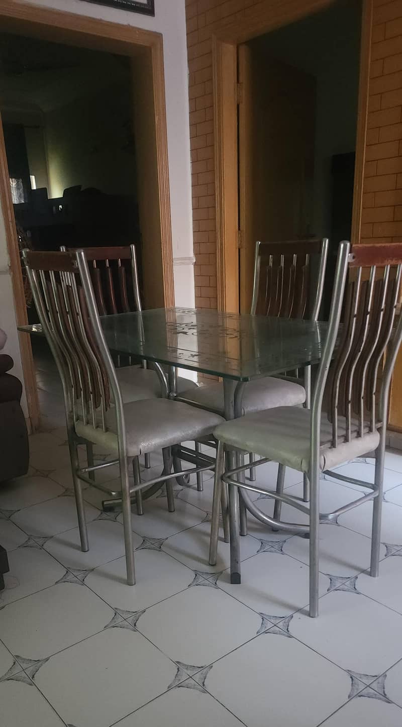 Dinning Table Set 0