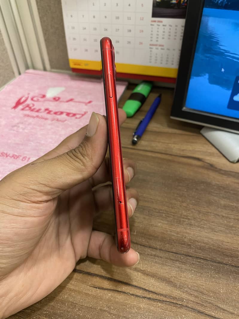 Apple iPhone 11 3