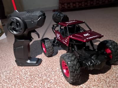 4x4 off-Road Rc Rock Crawlar Car with Remote - Like karachi
