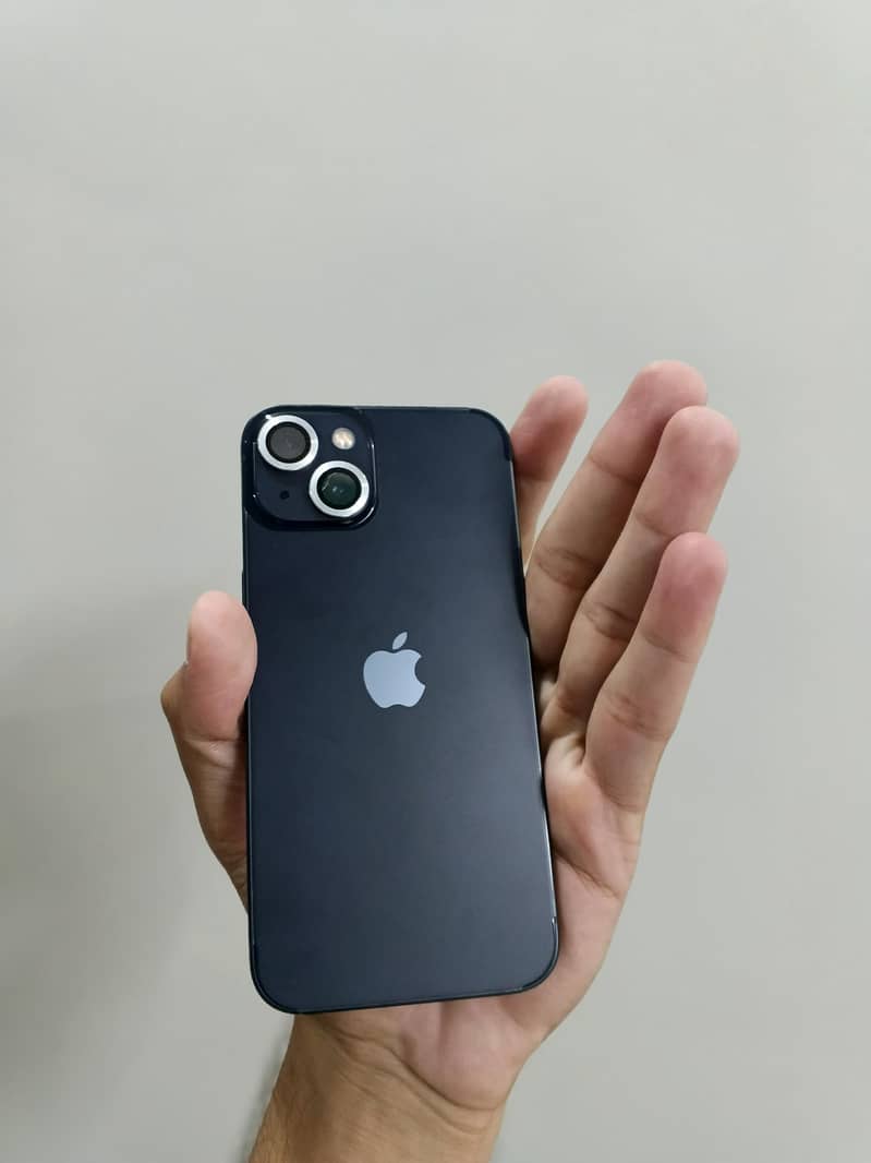 iPhone 13 3