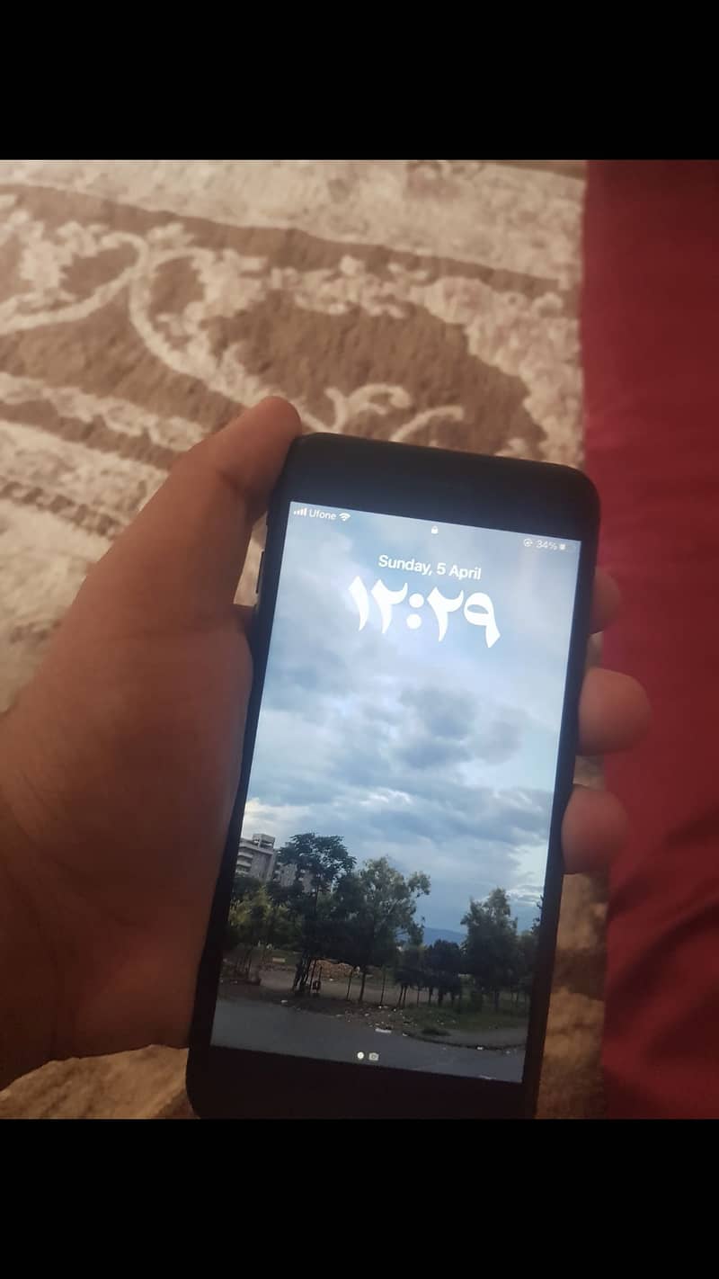 Apple iPhone 8 Plus 6