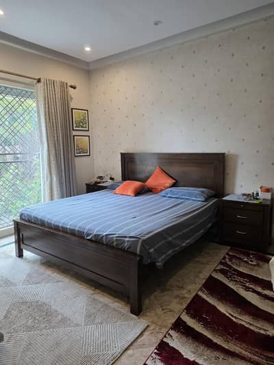 King Size Bed with Side Tables