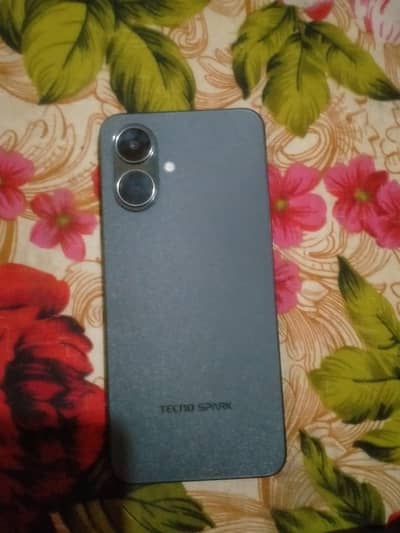 Tecno Spark Go 2