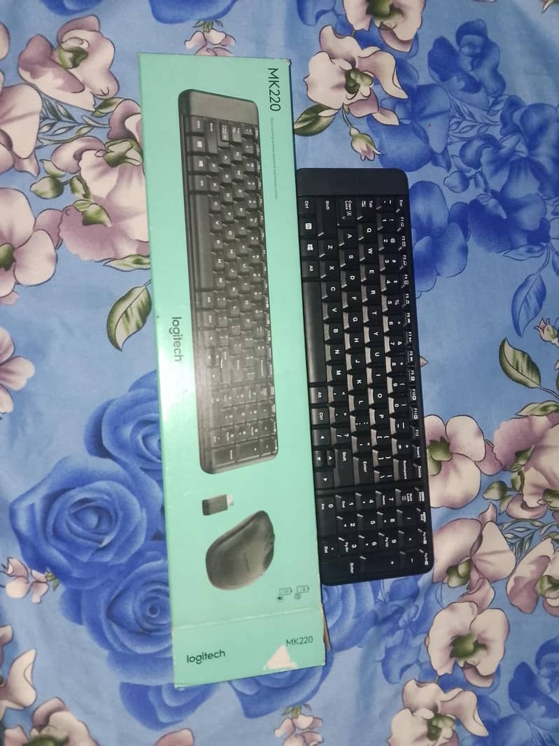 Logitect wireless keyboard and mouse 0