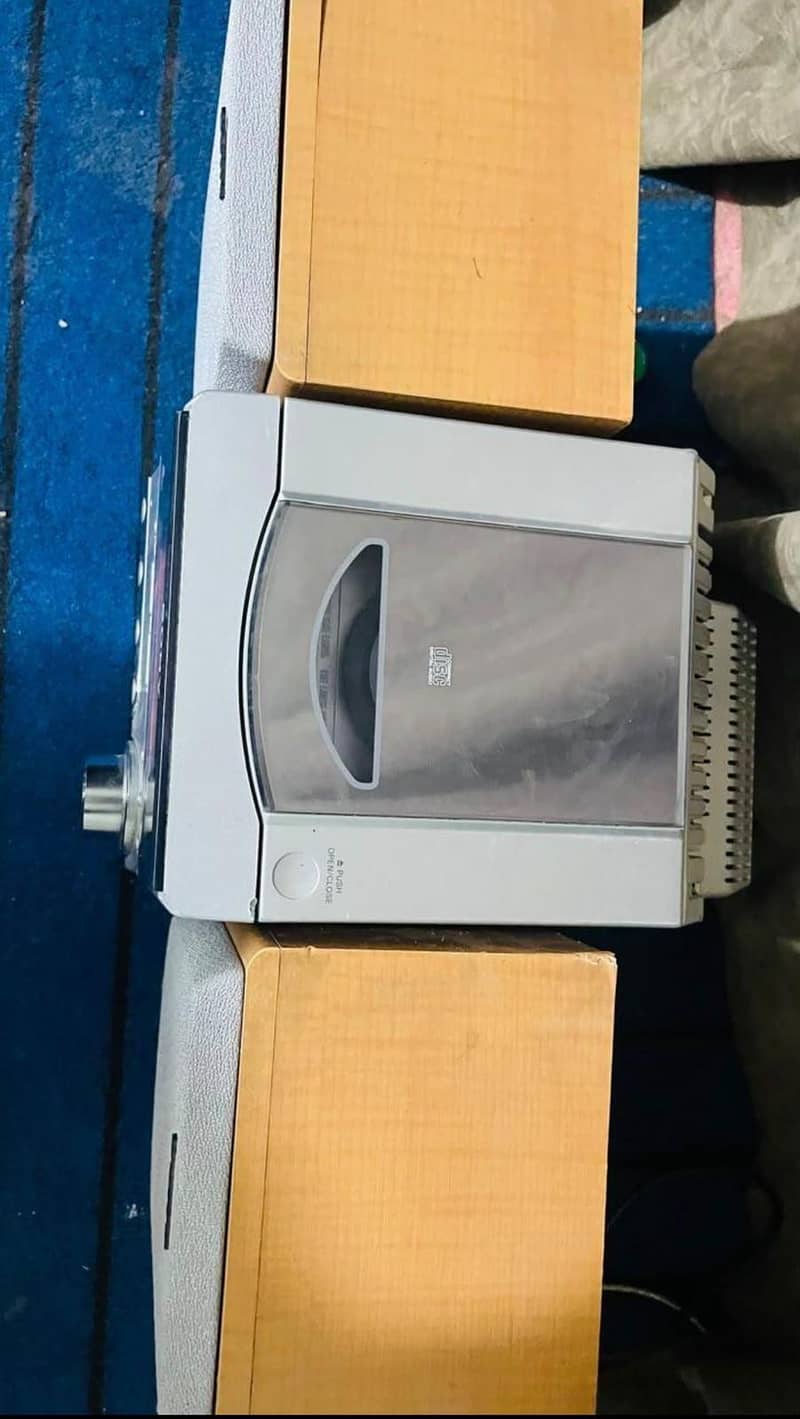 SONY SPEAKER  1