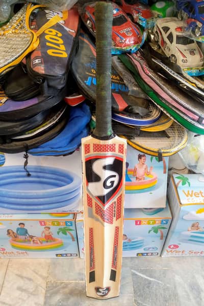 CRICKET BAT TAPE BALL BAT WITH STROKES GOOD QUALITY (NEW)