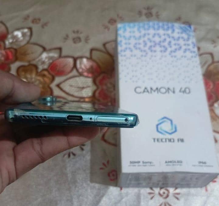 Tecno CAMON 40 2