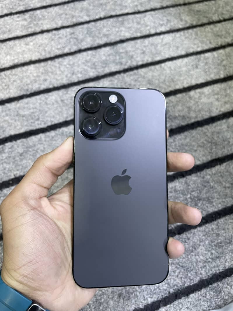 Apple iPhone 14 Pro Max 3