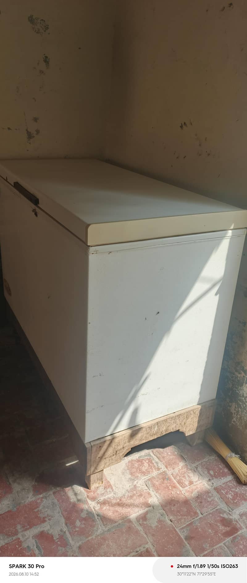 waves deep freezer 4