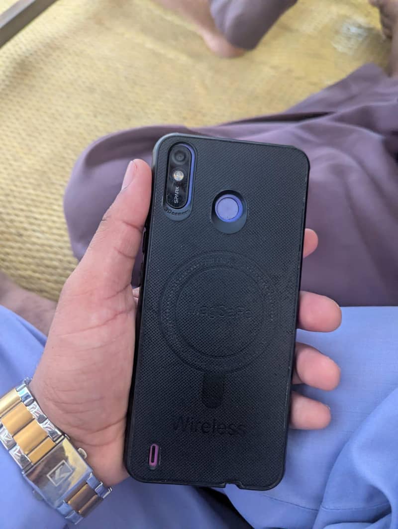 Tecno Spark 4 Lite 3