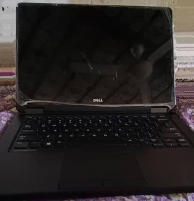 Dell latitude E5250 touch screen 8/128 core i5 5th generation