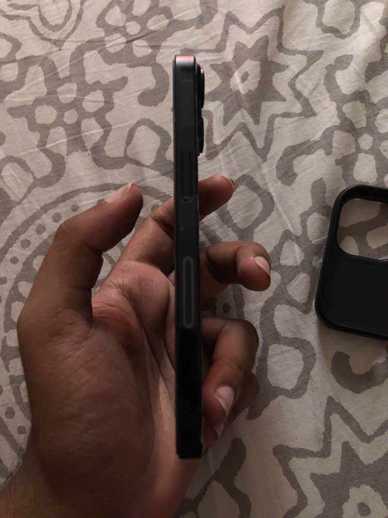 Apple iPhone 14 1