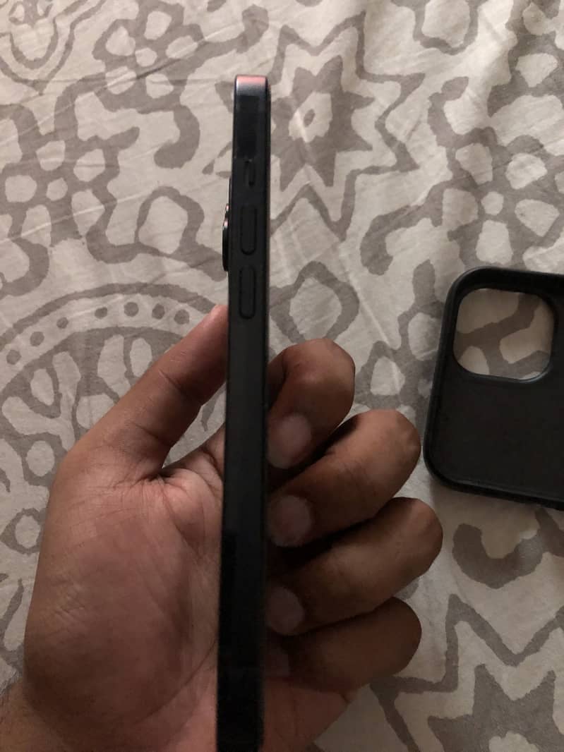Apple iPhone 14 2