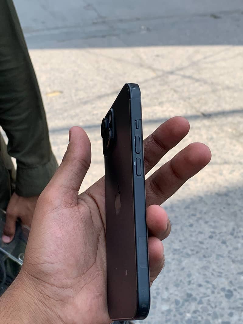 Apple iPhone 15 0
