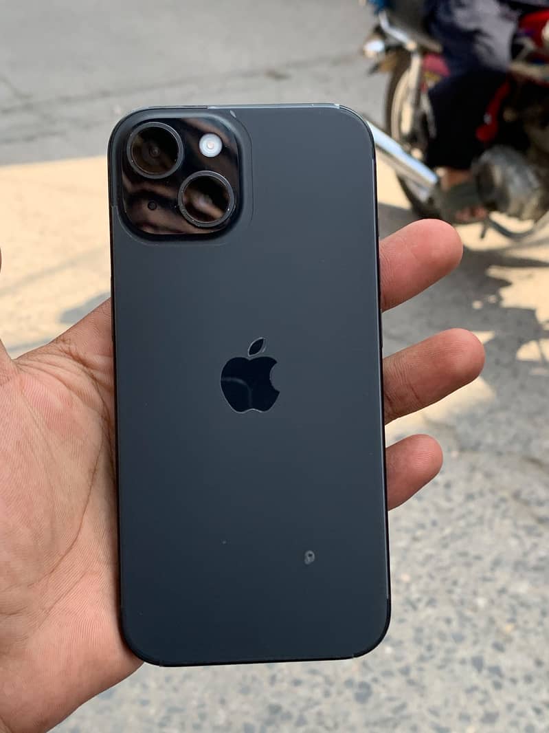 Apple iPhone 15 1