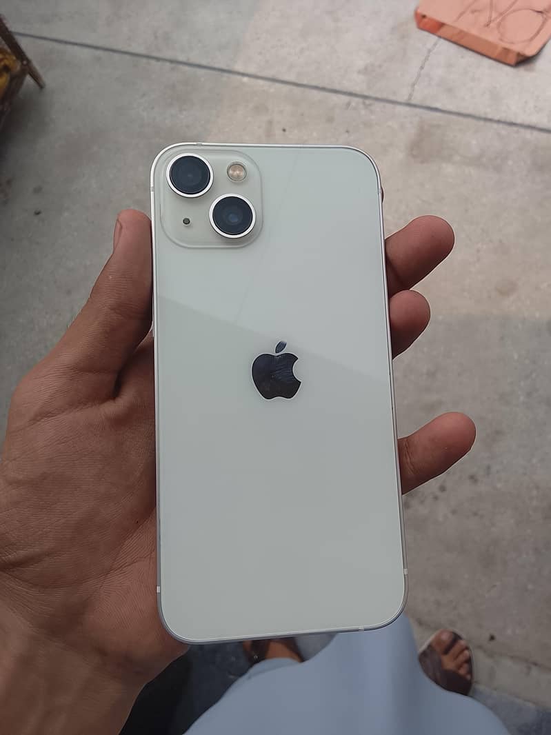 Apple iPhone 13 1