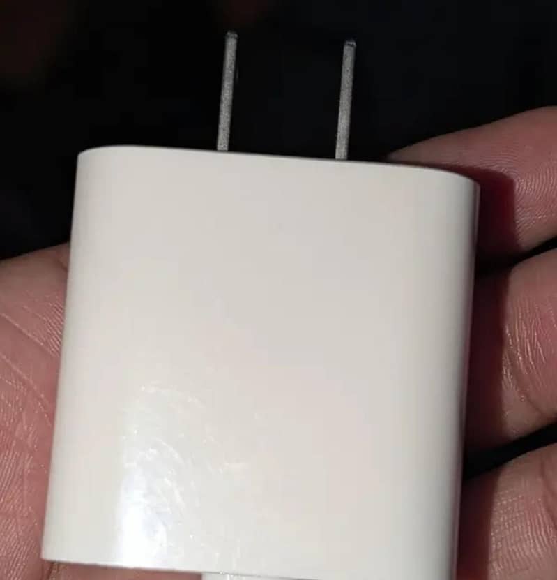 apple original adapter 2