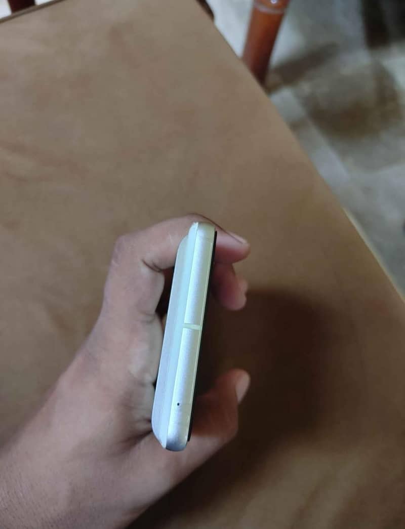 Google Pixel 7 5