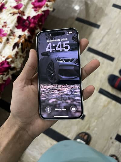 Apple iPhone 15