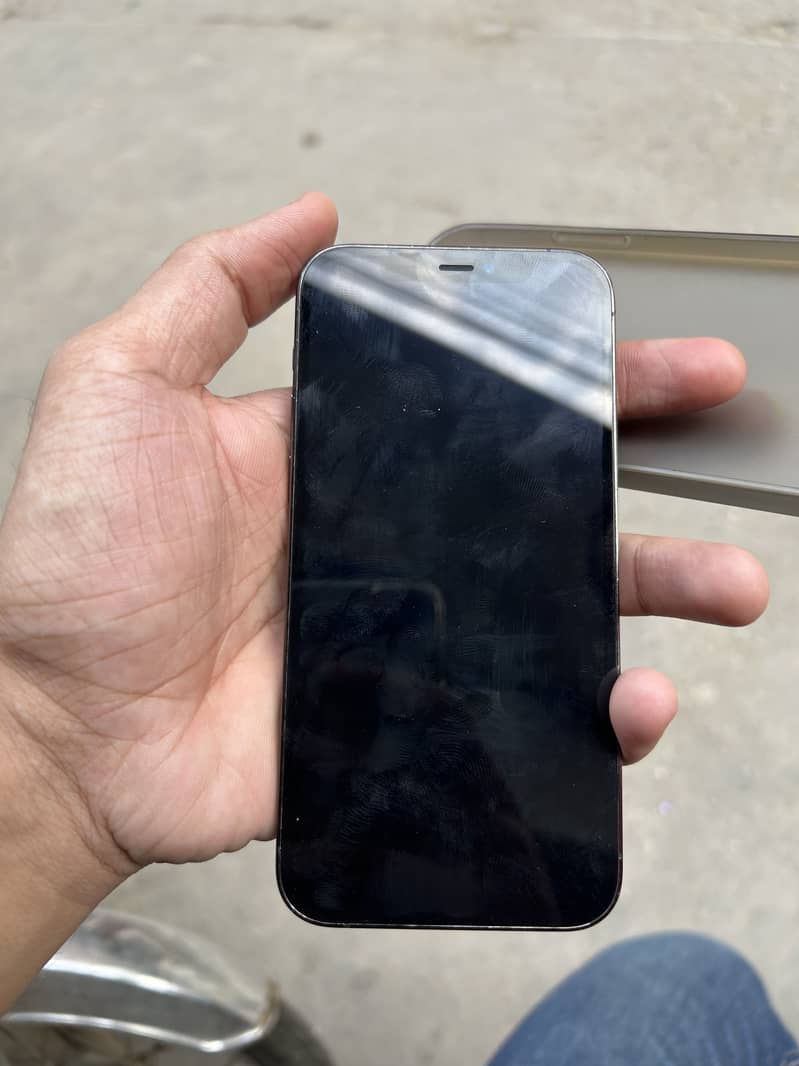 Apple iPhone 12 Pro 1
