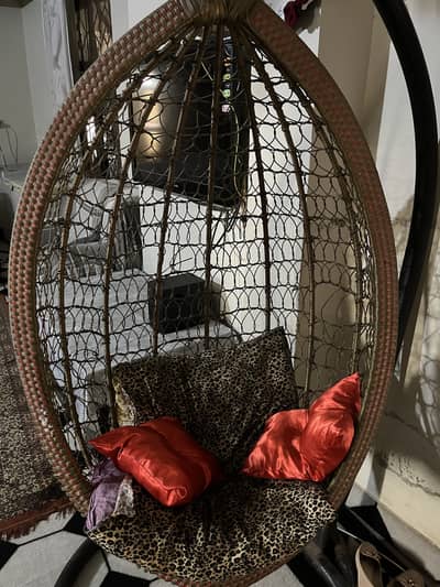 Iron rod swings chair with cushions 9/10 condition
