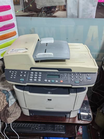 HP laserjet M2727nf