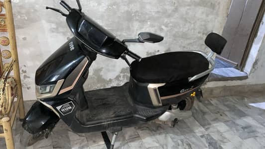 Electric scooty