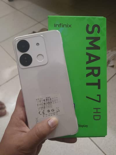 Infinix Smart 7 4/64 with box