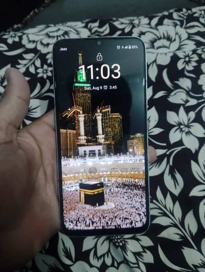 Realme C35