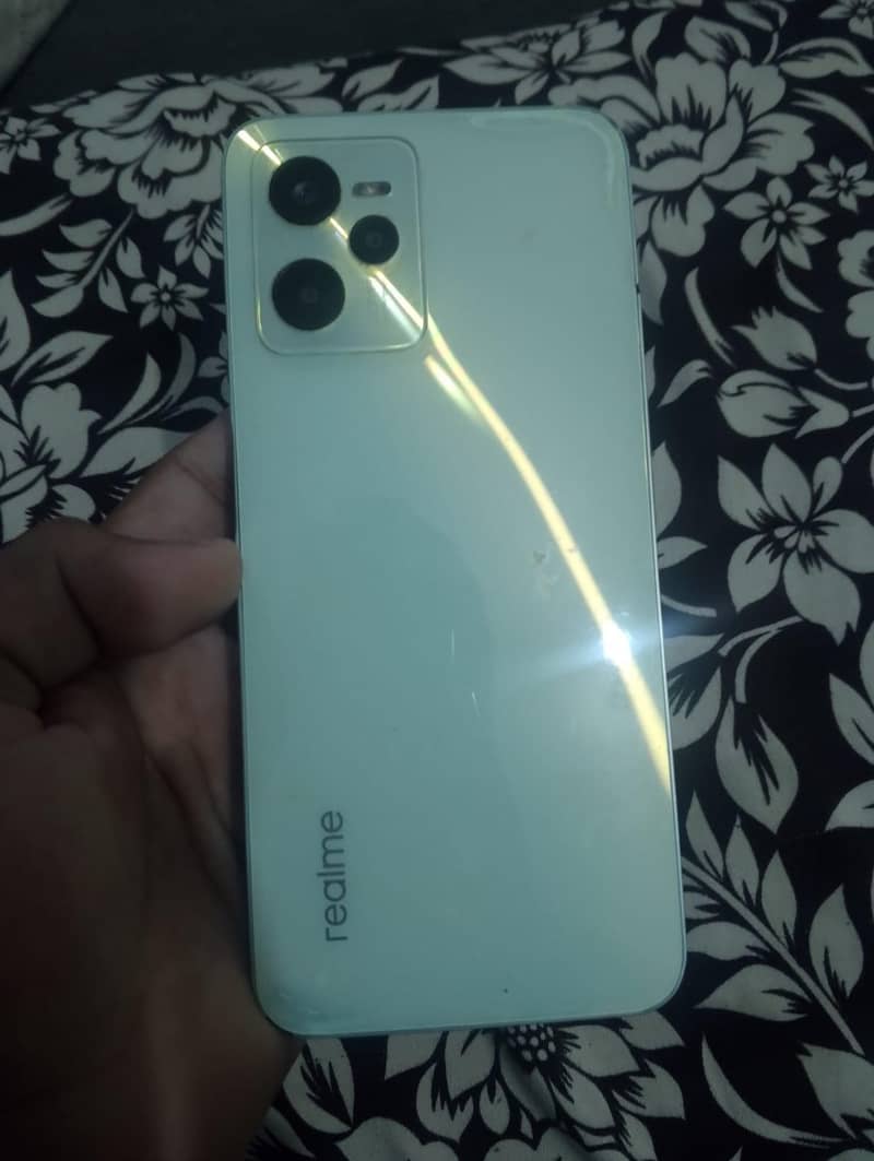 Realme C35 1