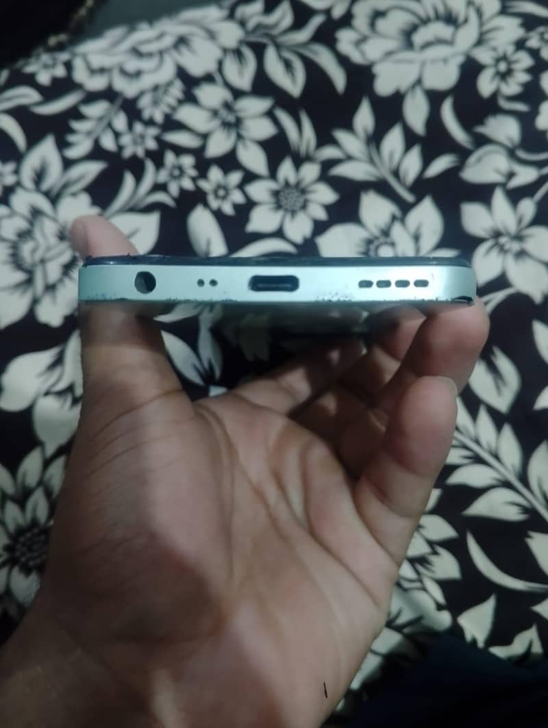 Realme C35 2