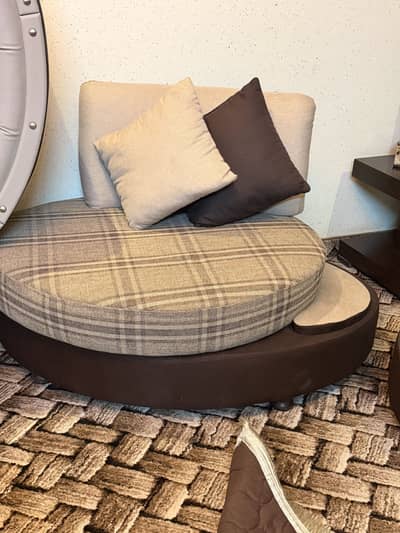7 Seater Sofa Set with Center Table & Side Table – Excellent Condition