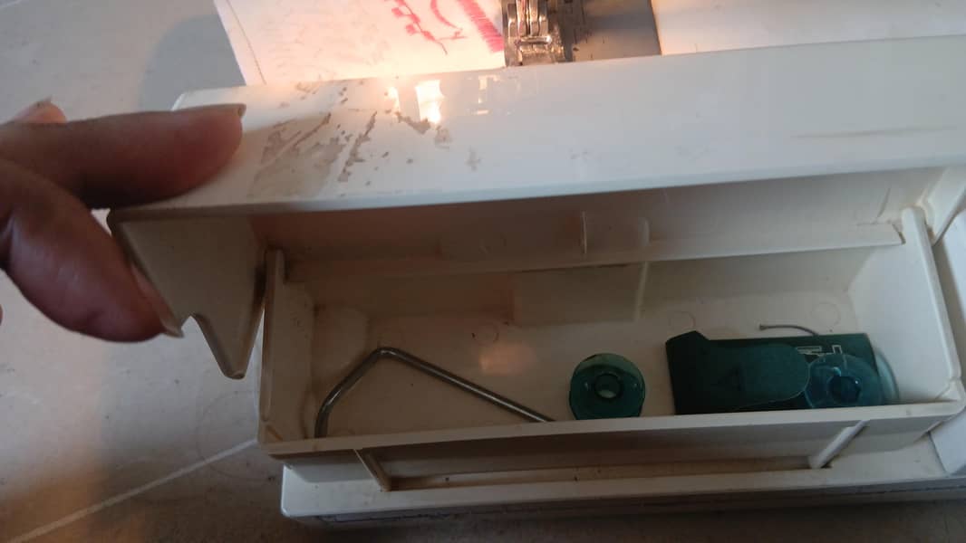janome automatic  sewing machine 2