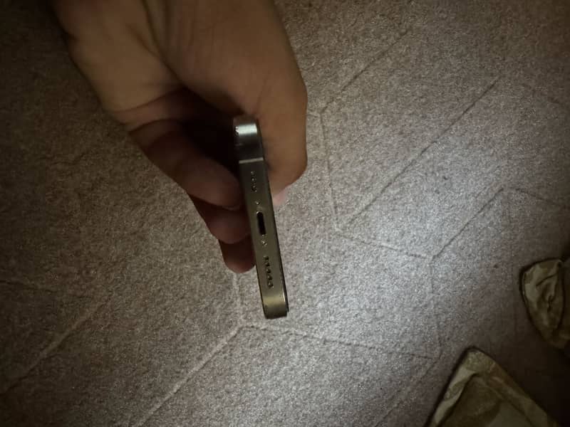 Apple iPhone 14 Pro 2