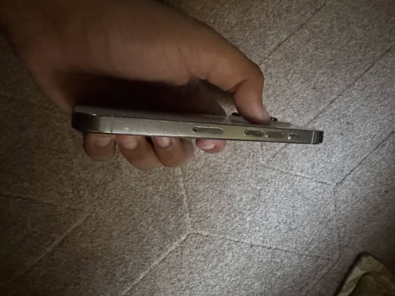 Apple iPhone 14 Pro 4
