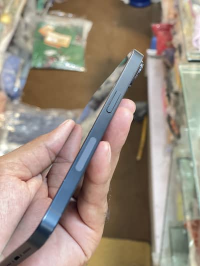 Apple iPhone 14