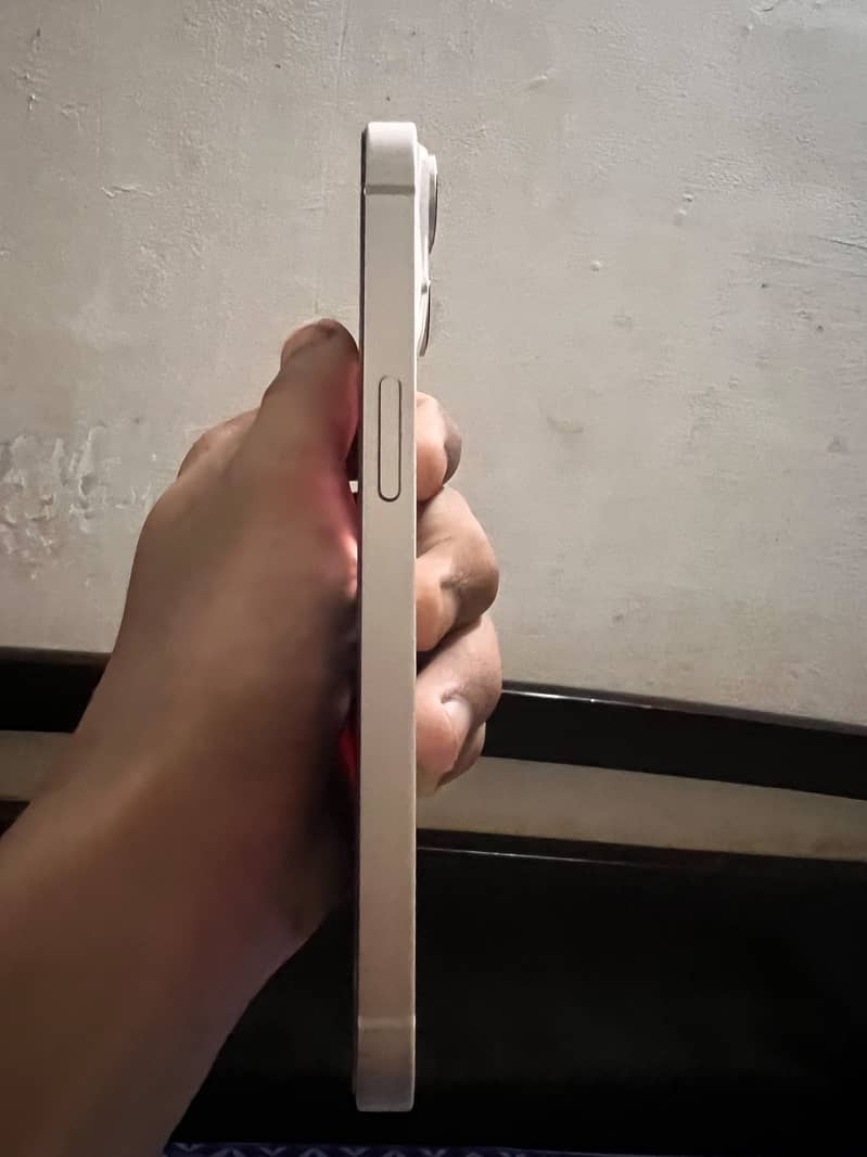 Apple iPhone 14 2