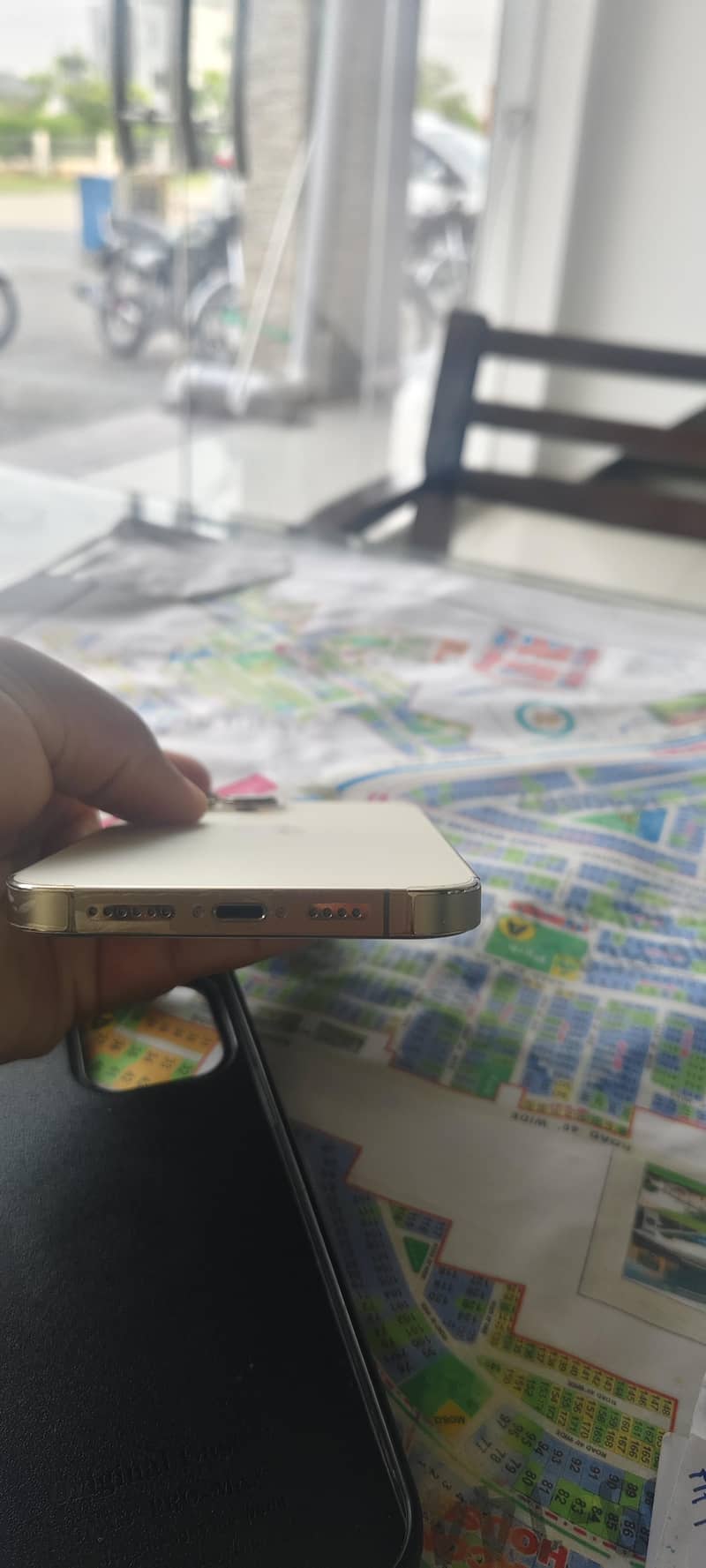 Apple iPhone 13 Pro Max 3