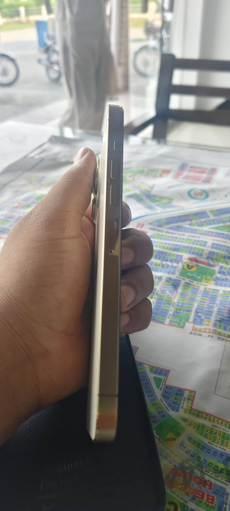 Apple iPhone 13 Pro Max 5