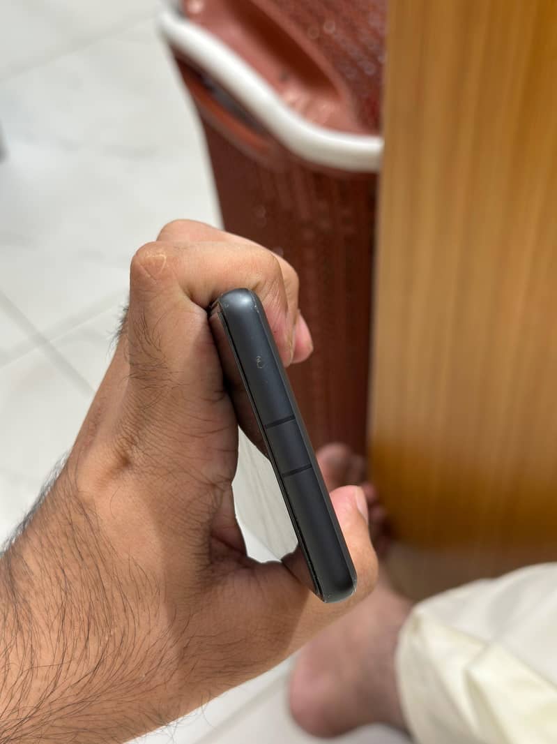 Google Pixel 7a 3