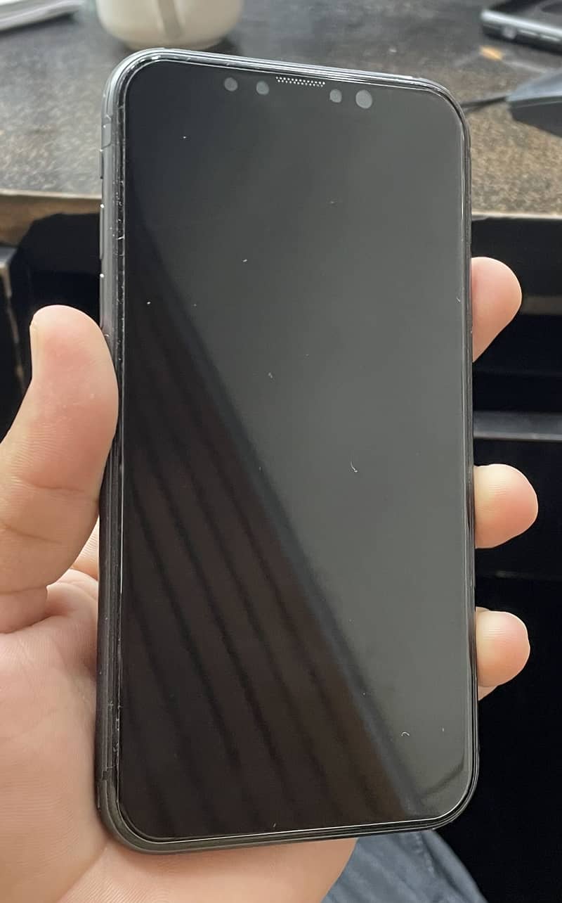 Apple iPhone 11 3