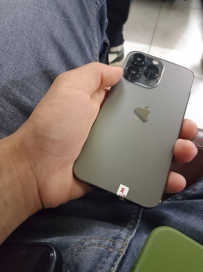 Apple iPhone 13 Pro 0