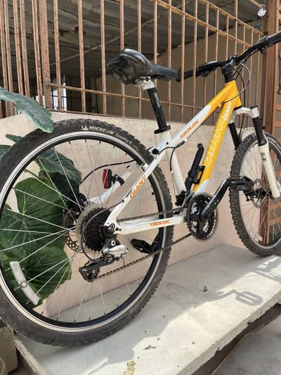 Gaint mountain cycle good ride