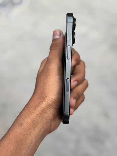 Apple iPhone 16 Pro