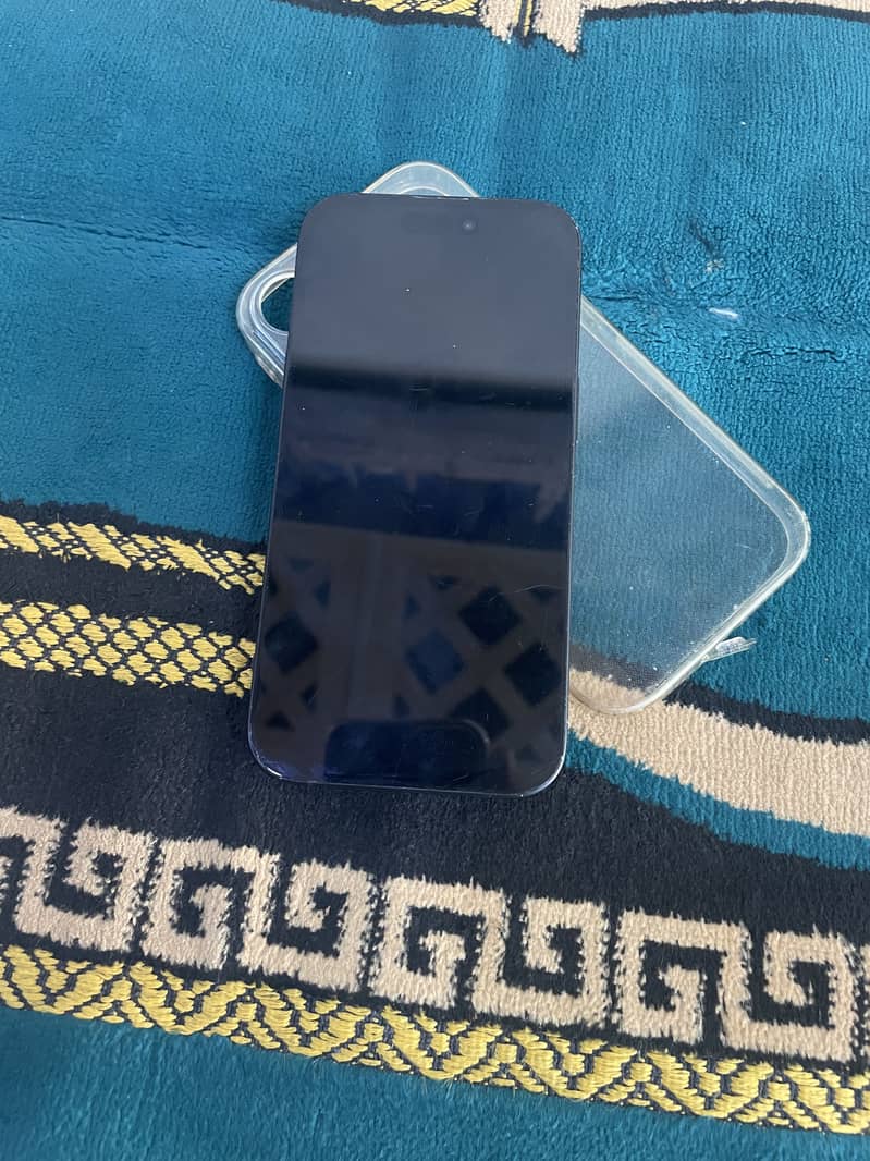 Apple iPhone 16 5