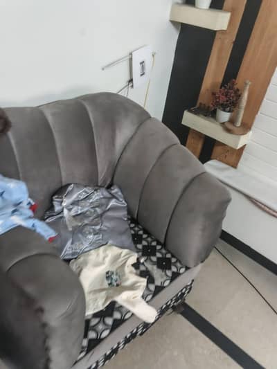 7 seater brand new sofa set